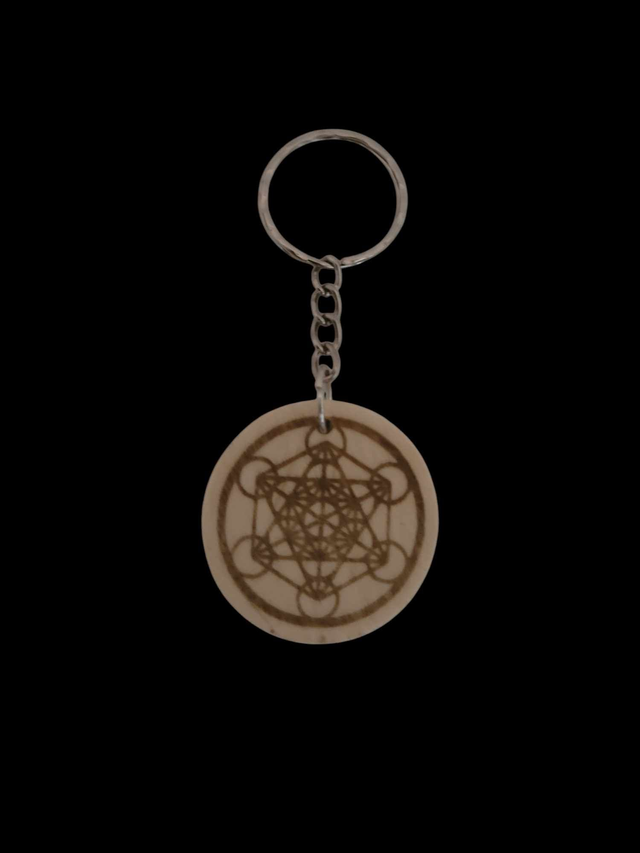 Porte clés artisanal Métatron en bois.