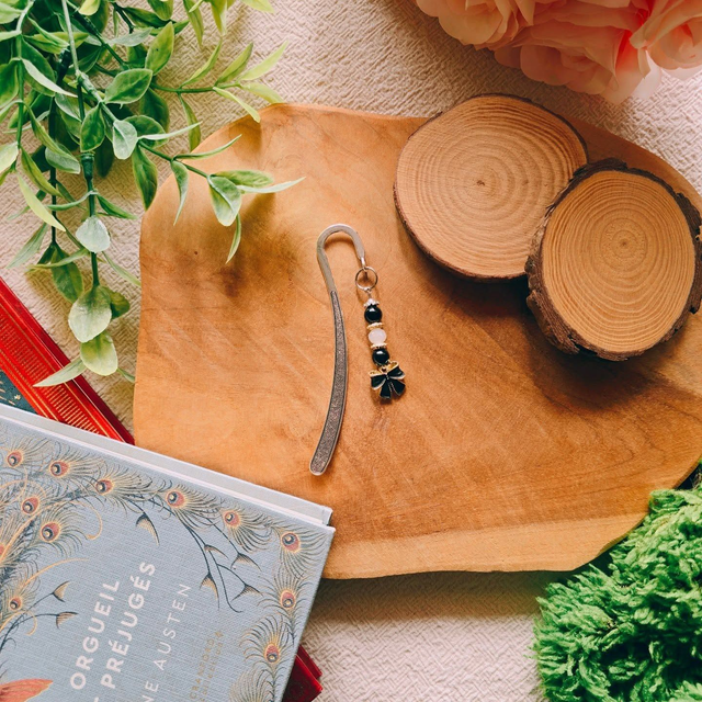 Marque-pages nœud noir