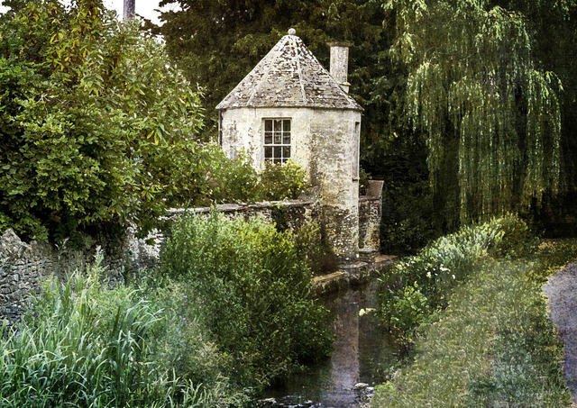 South Cerney Bow Wow