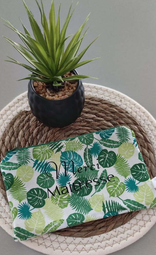 Trousse feuille Maitresse 