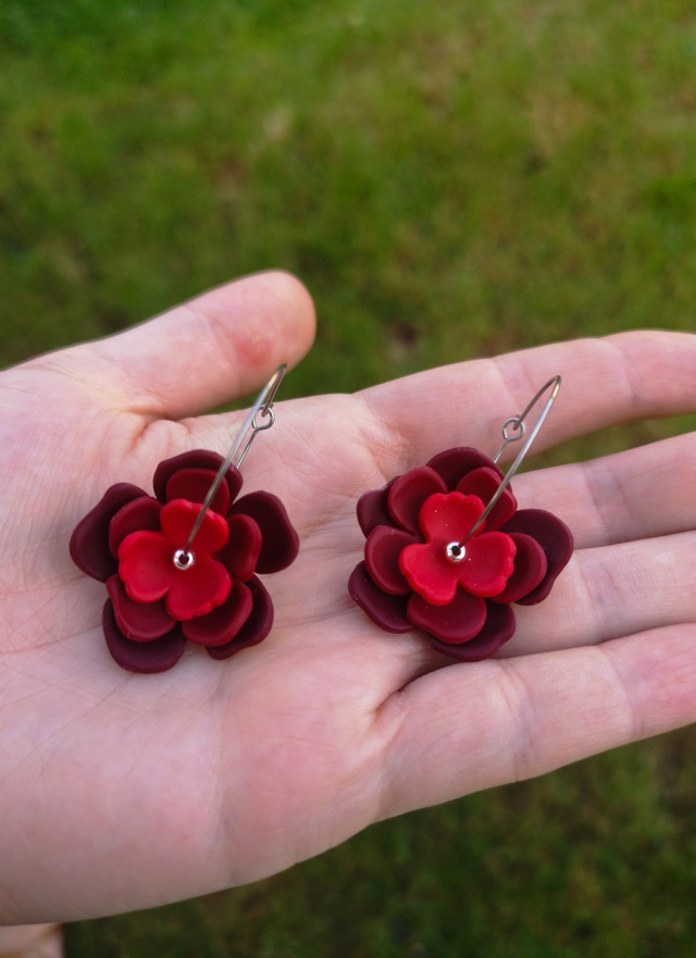 Collection Florale Pétale Pourpre - Boucles d'oreilles Flore (version argentée)