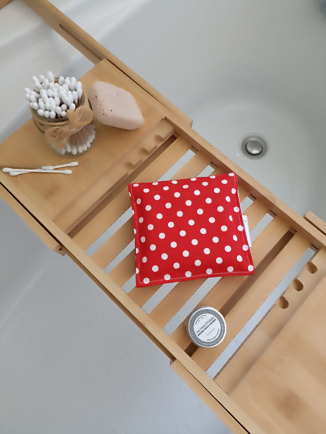 Ensemble de 8 carrés visage avec étui assorti - Elégance