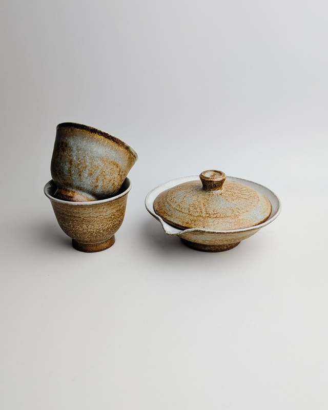 Zestaw shiboridashi z dwoma czarkami "rdzawy błękit"