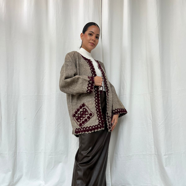 5.7 Suéter lana gris con burdeos 