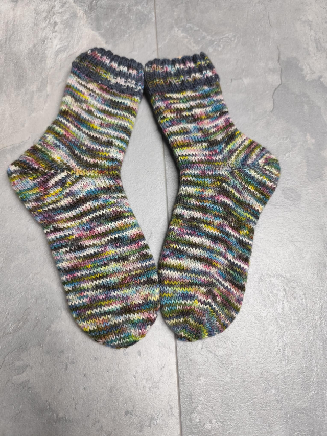 Handgestrickte Socken Größe 32/33