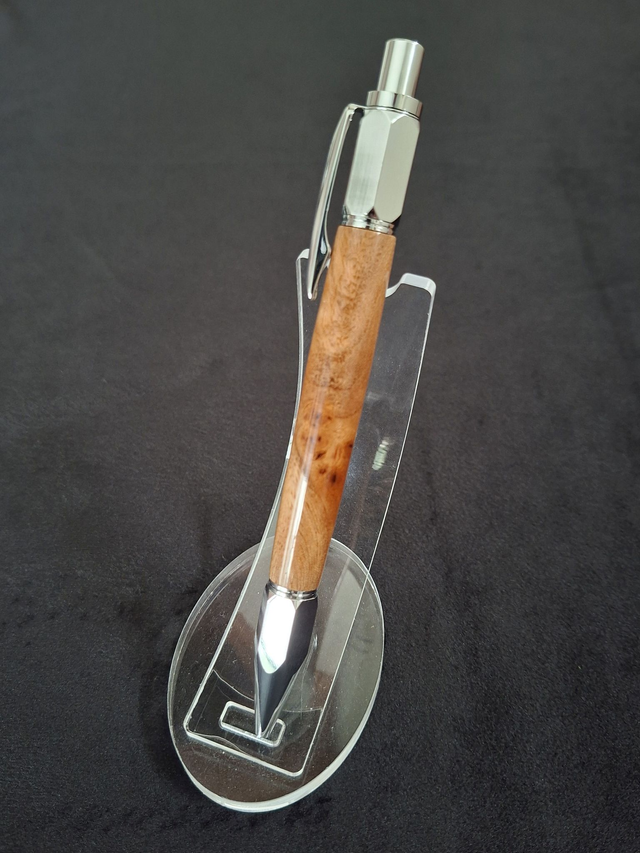 Porte mine hexagonal en loupe d&#039;orme