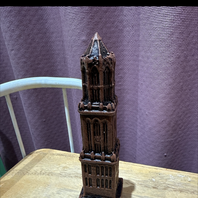 Domtoren - steen 12 cm (kleur bruin)