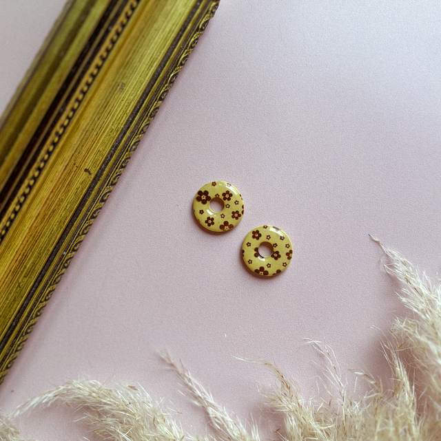 Boulon - jaune beurre & fleurs marron