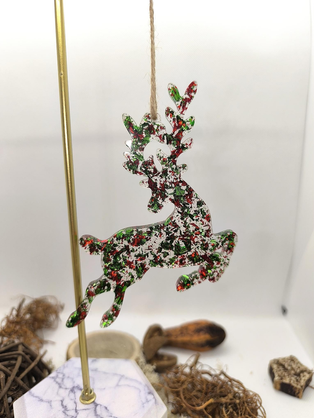 Cerf de Noël rouge et vert 