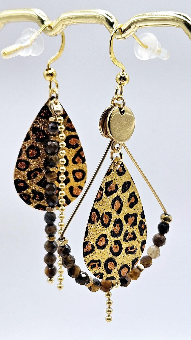 Boucles d&#039;oreilles asymétriques léopard 🐆 