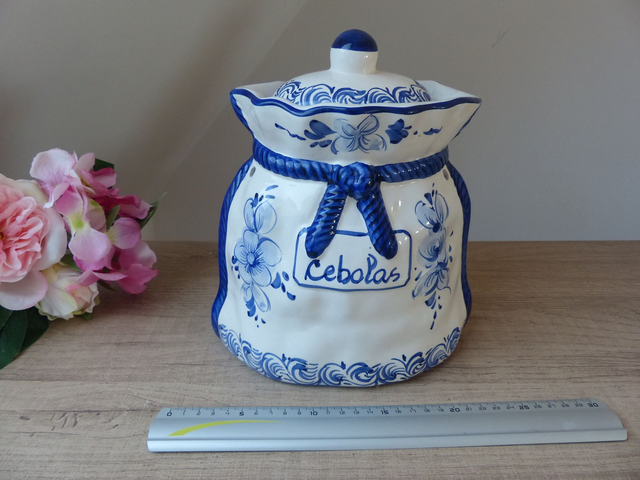 Grand Pot à Oignons en Céramique Artisanale Peint à la Main – Motifs Floraux Bleu Indigo du Portugal, Style Rustique pour Cuisine ou Cellier