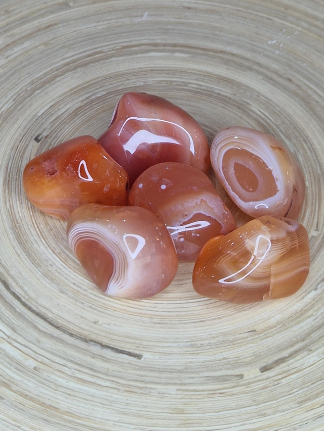 Cornaline claire - Pierre roulée