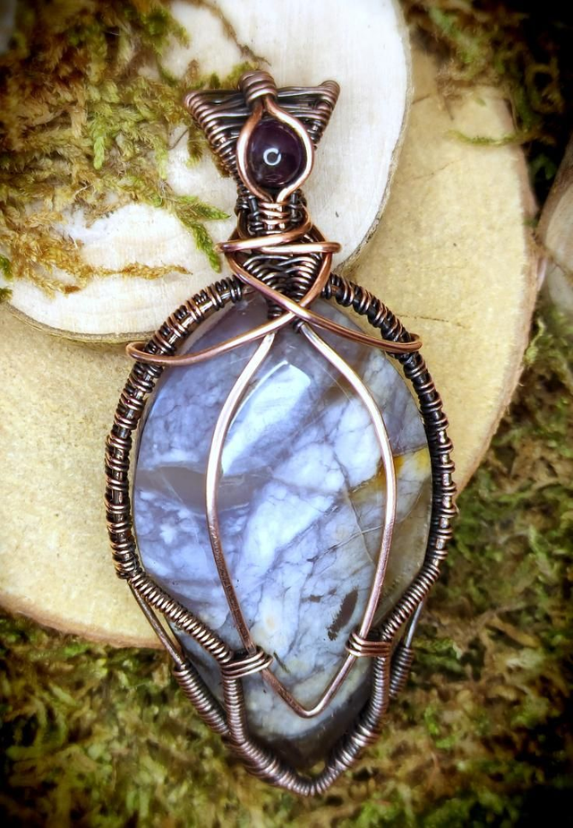 Pendentif "Feuille de Chalcédoine violette"