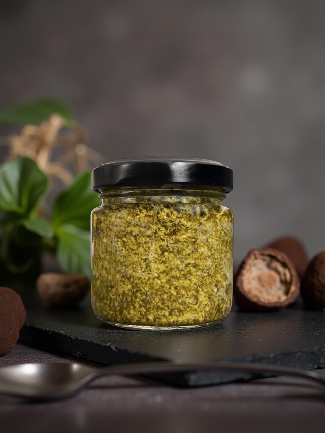 Zöldfűszeres Szarvasgombás krém (106ml fémfedeles konzervüvegben) 90g