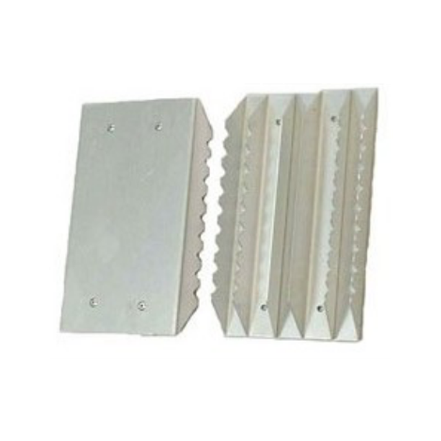 Étrille rectangle alu