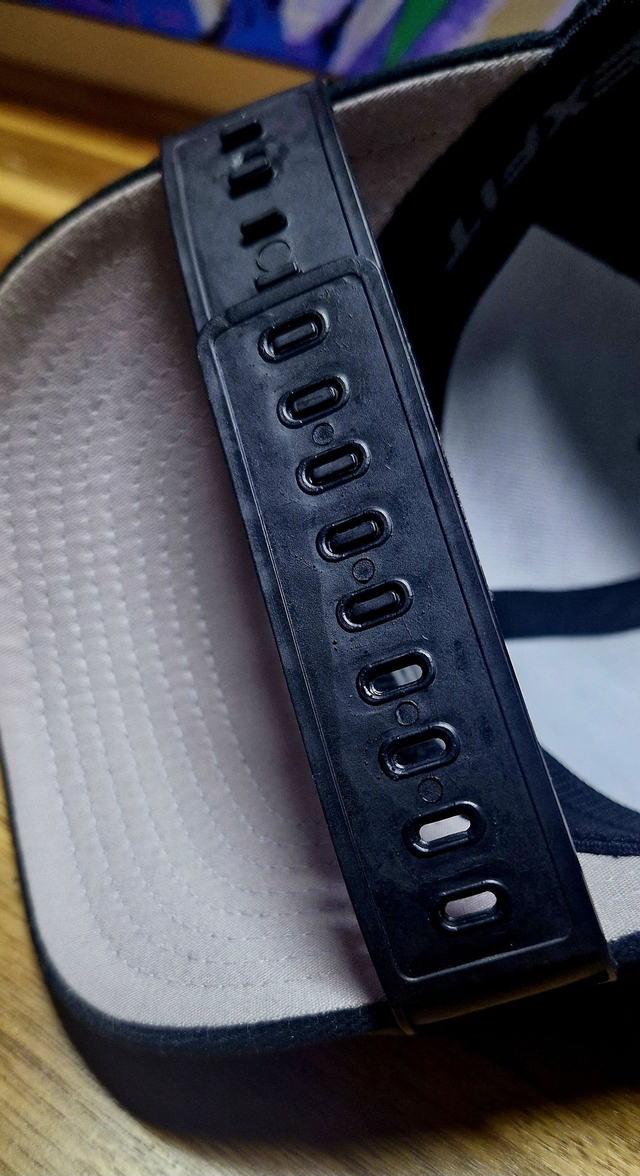 OUTILS DE FAÇONNAGE DE BORD DE CASQUETTE