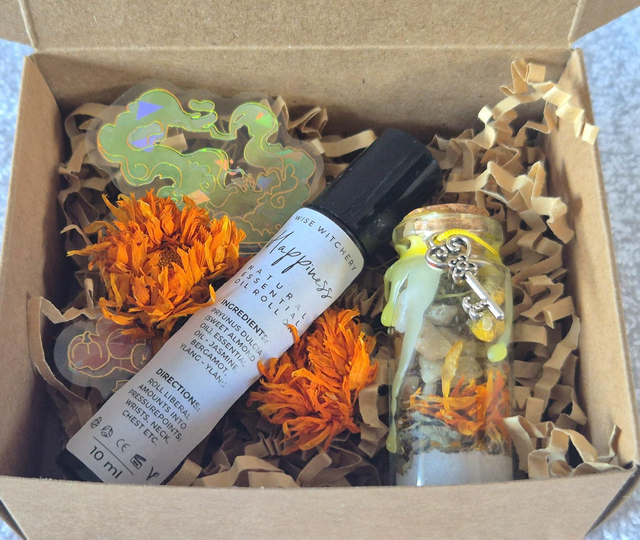 Mini manifestation boxes