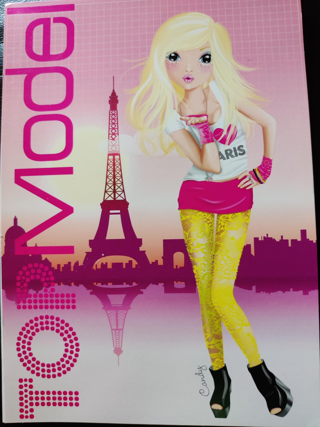 Top Model lehtiö A4 Paris