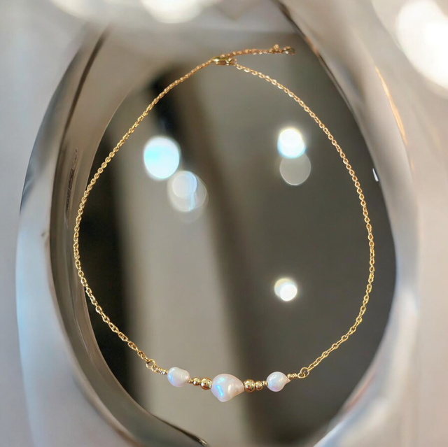 Collier chaîne ras du cou avec perles d’Eau Douce