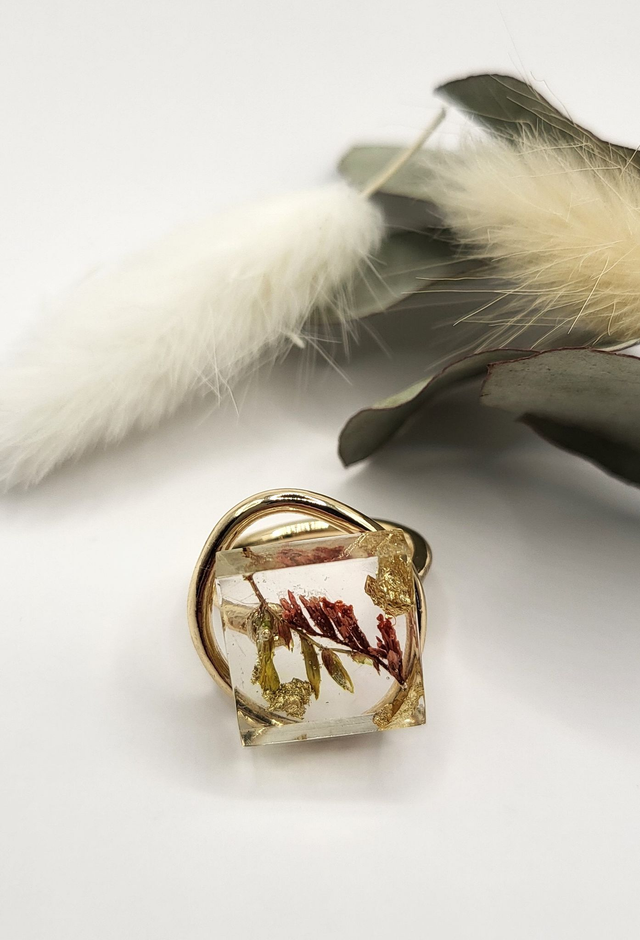 Bague fleurs séchées, forme carrée