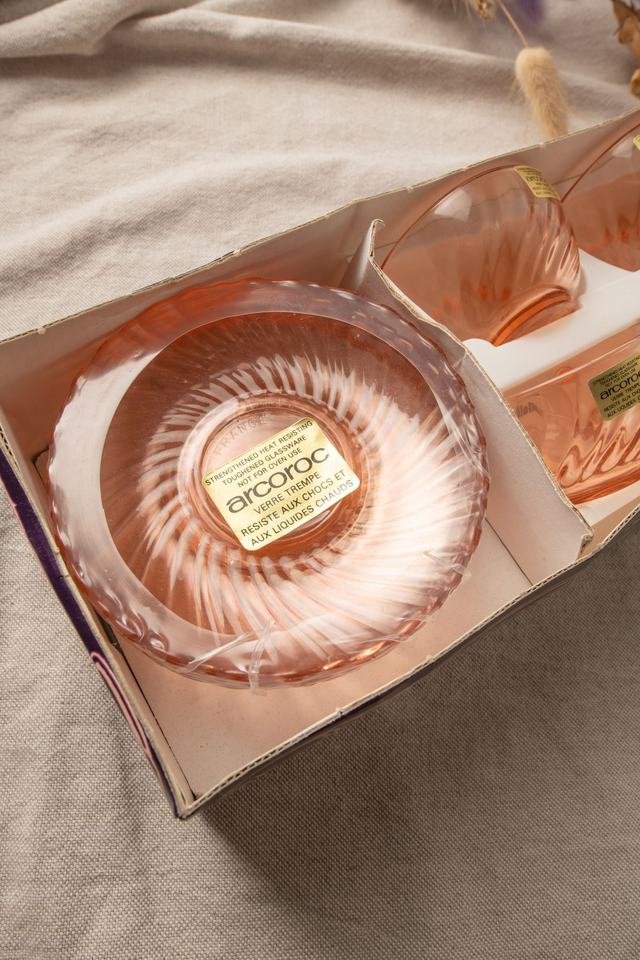 Lot de 6 tasses et soucoupes arcoroc roses ✨