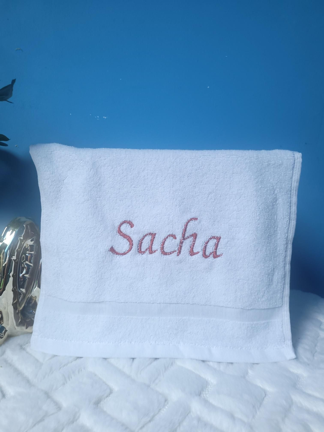 Serviette brodée Sacha