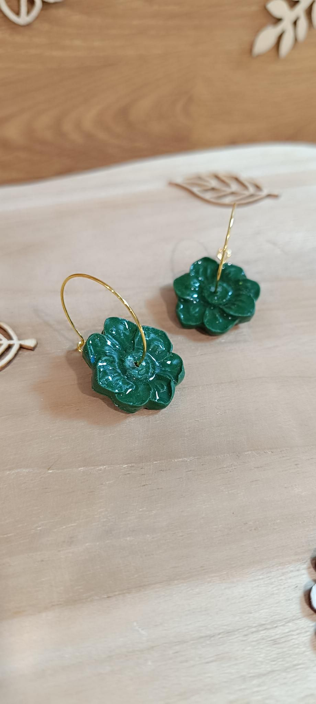 Boucles d&#039;oreilles - Fleur verte