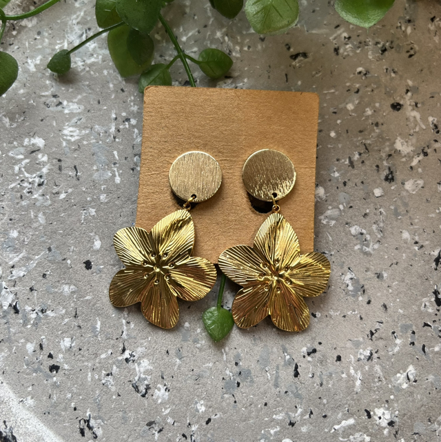 Boucles d’oreilles fantaisie motif fleur doré