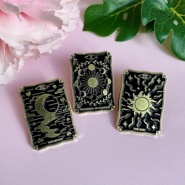 Pin&#039;s carte de tarot
