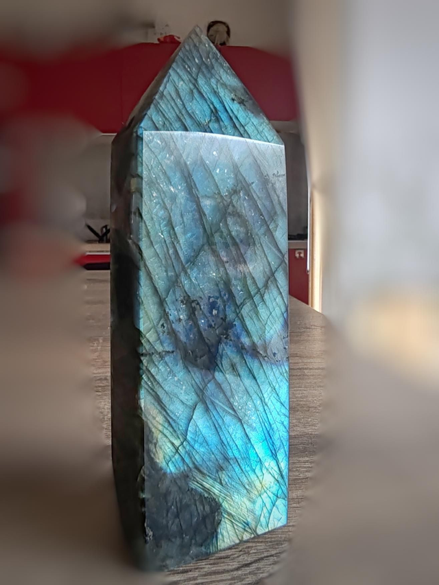 Obélisque labradorite bleue 