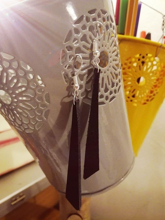 Boucle oreille cuir veritable noir