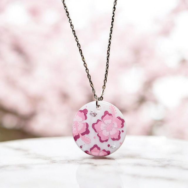 Collier dessiné Flora acier inoxydable rose nacre