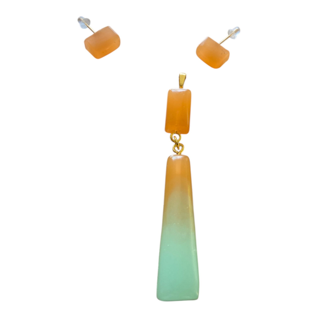 Pendentif et boucles d'oreilles