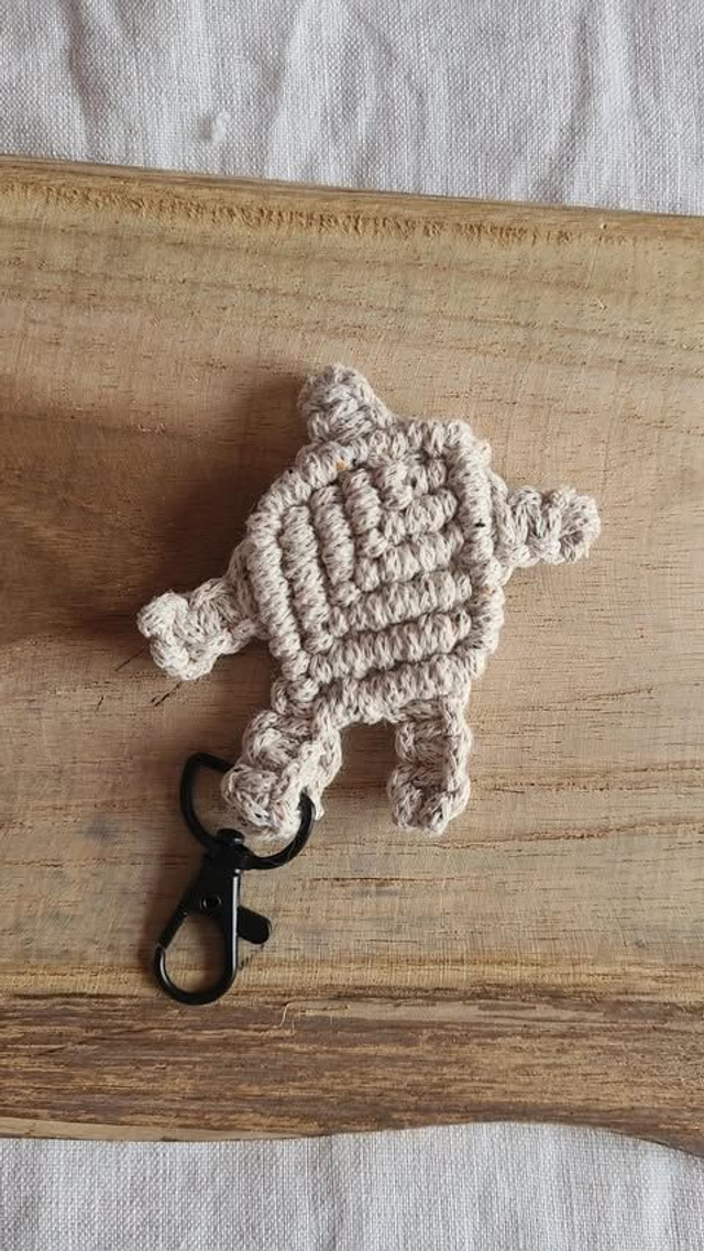 Porte-clé tortue en macramé – 7 coloris