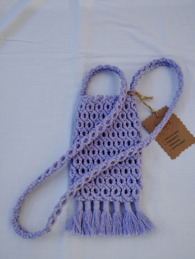 Pochette pour téléphone faite à la main