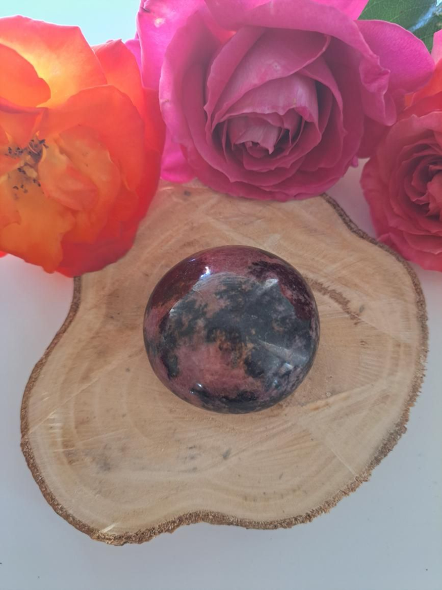 Galet rhodonite
