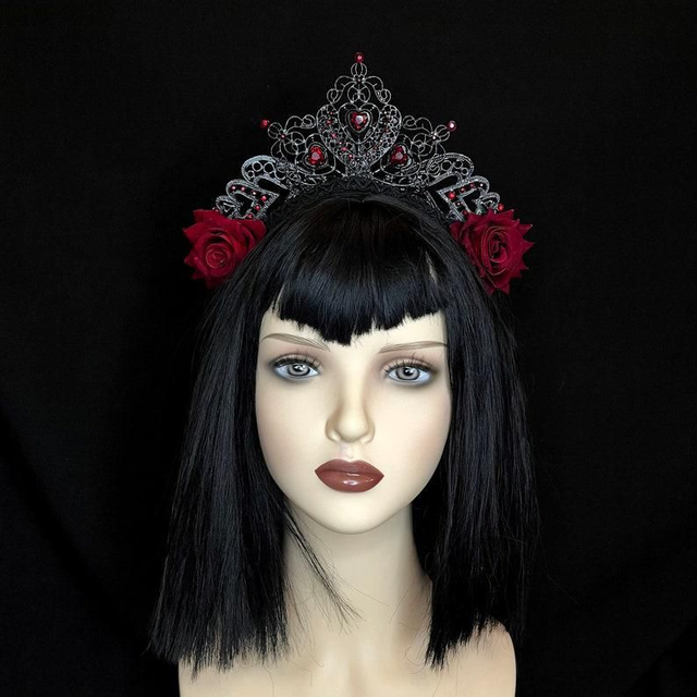 Amor Crown
