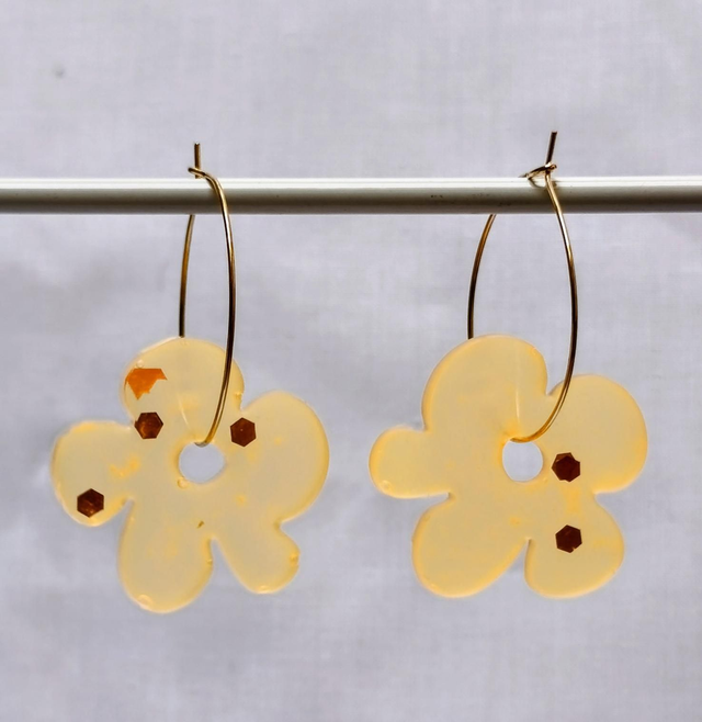 Créoles fleur orange 