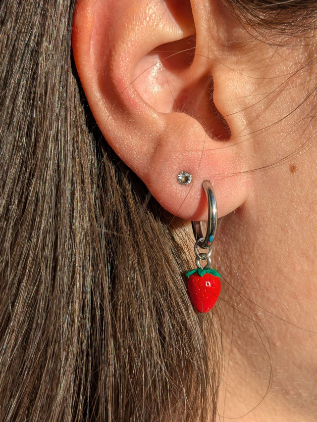 Créoles argentées à personnaliser avec les charms