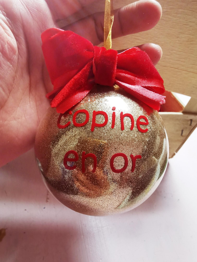 Boule "copine en or" 