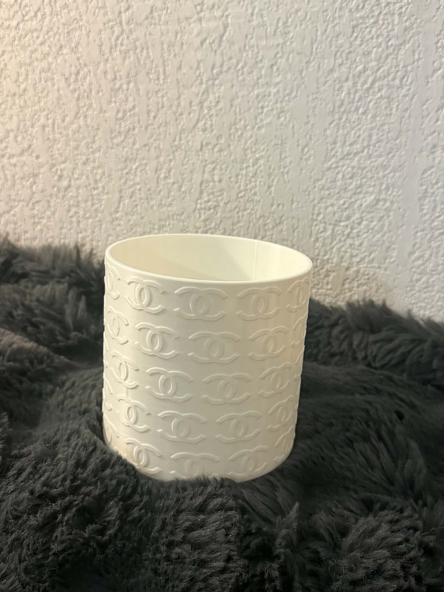 Grand pot décoratif texturé imprimé en 3D