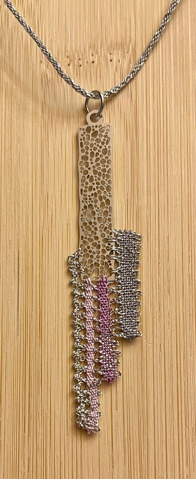 Pendentif trois rectangles - gris, rose et mauve.