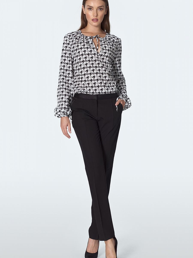 Pantaloni da donna model 149113 Nife