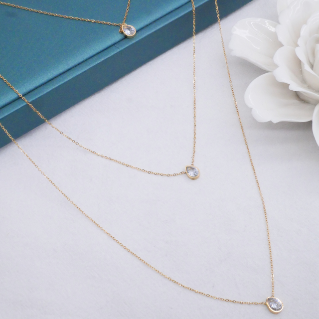 Collier de dos goutte strass