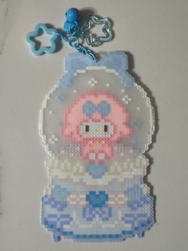 Porte-clés mouton rose kawaii en perles à repasser – fait main