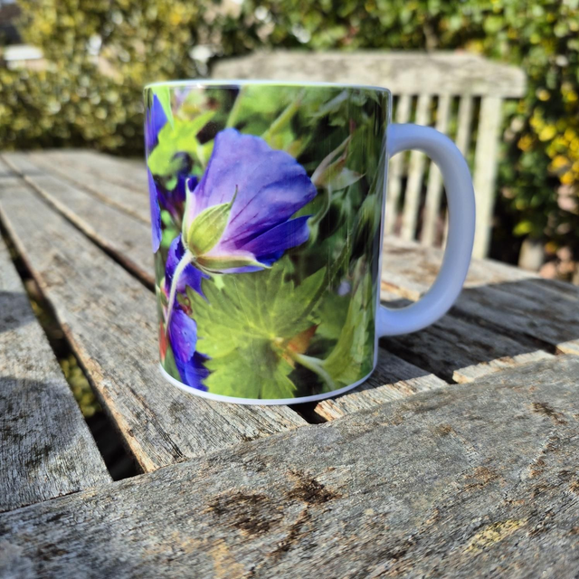 Geranium Rozanne mug