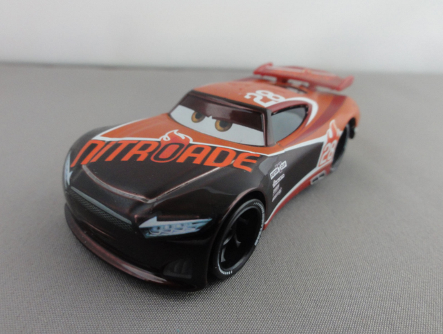 Disney Pixar Cars 3 - Tim Threadless - Nitroade #28 Cars 3