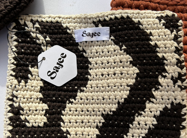 Petite pochette motif vague 