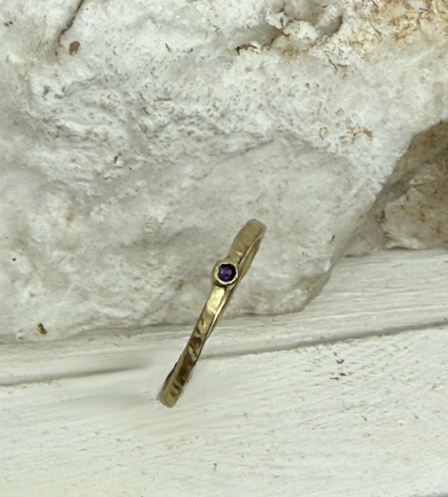 Goldring mit Amethyst Größe 60+