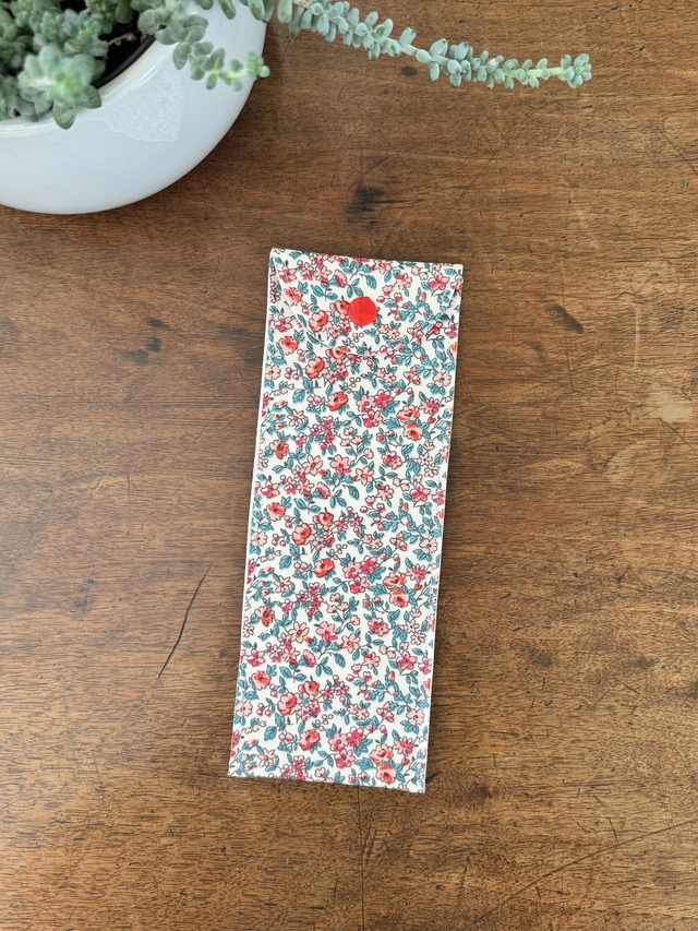 Étui à brosse à dents / ou à couverts